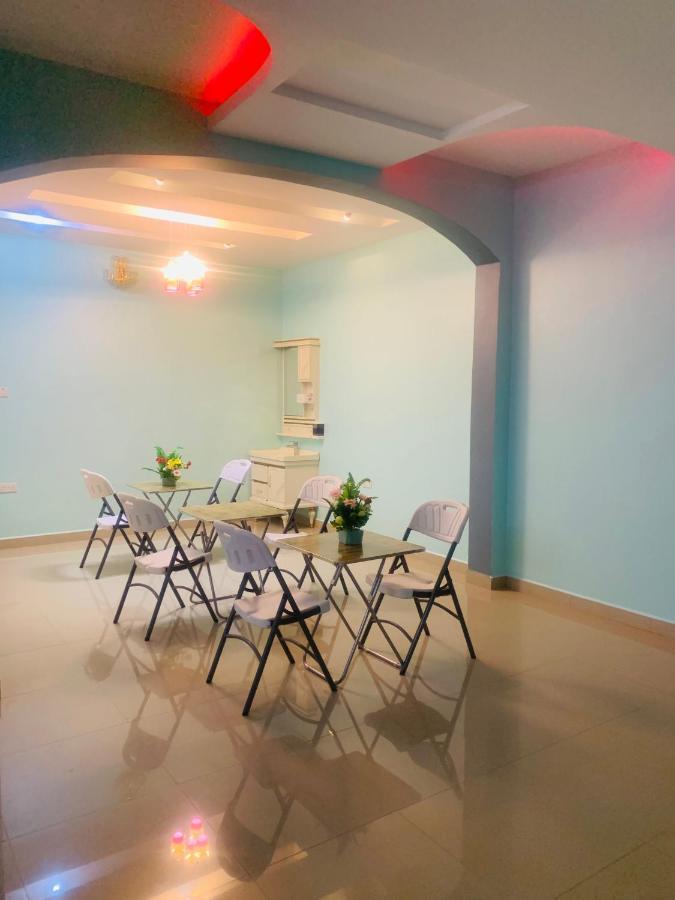 Tosh Apartments